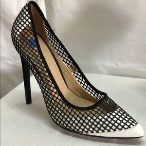 L.A.M.B Gwen Stefani BLK/Wht Woven Sheath Pumps
